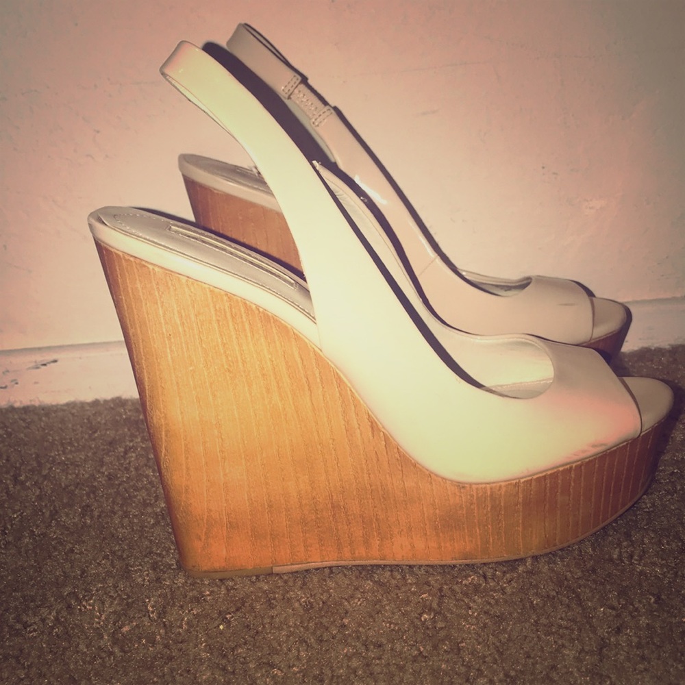 BCBG summer shoes